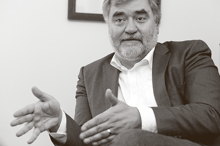 Bild von Prof. Dr. Stefan Huber